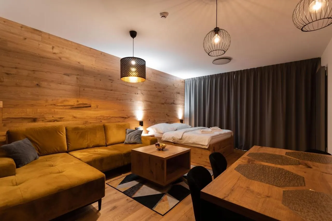 Kralovske Apartmany - Spindleruv Mlyn Apartment